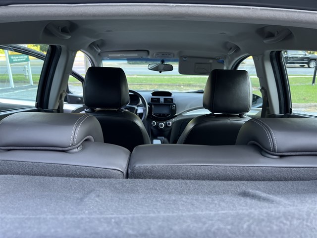 2015 Chevrolet Spark 1LT - Photo 12
