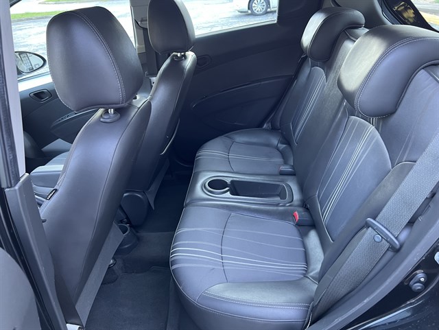 2015 Chevrolet Spark 1LT - Photo 13