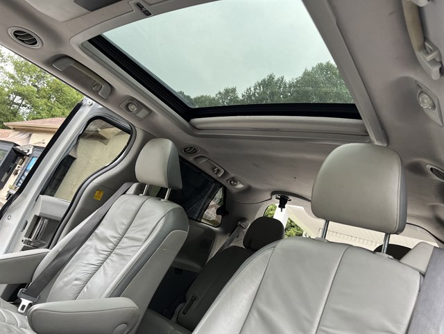 Toyota Sienna photo 13