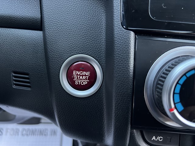 Honda Fit photo 25