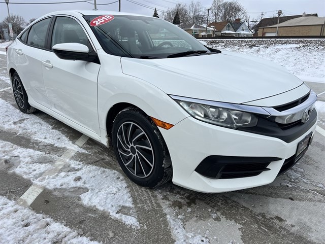 2018 Honda Civic LX's photo
