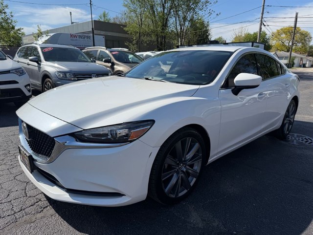 2018 Mazda EZ-6 Touring Auto's photo