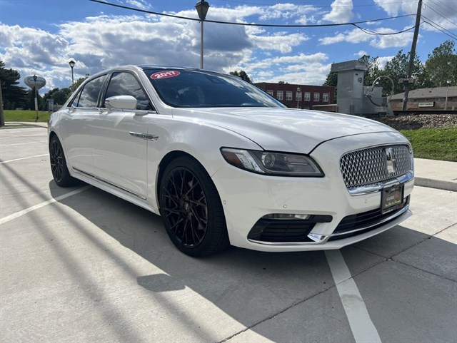 2017 Lincoln Continental Reserve AWD's photo