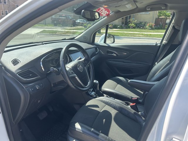 Photo 12