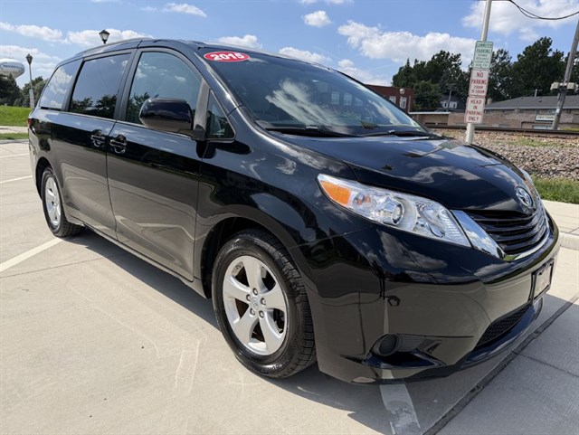 2015 Toyota Sienna LE