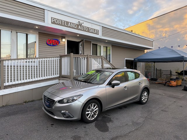 2015 Mazda MAZDA3 i Touring's photo