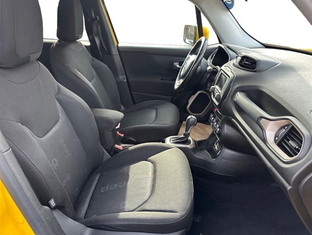 2016 Jeep Renegade Latitude - Photo 11