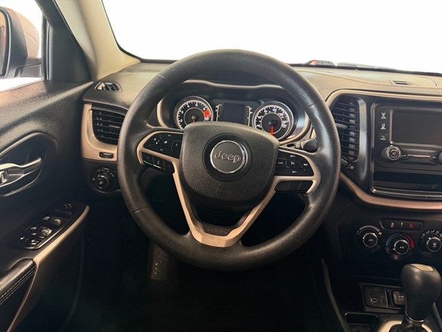 2018 Jeep Cherokee Latitude - Photo 12