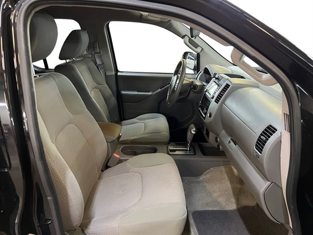 2016 Nissan Frontier SV - Photo 10