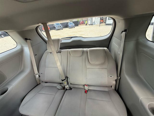 Kia Sedona photo 7