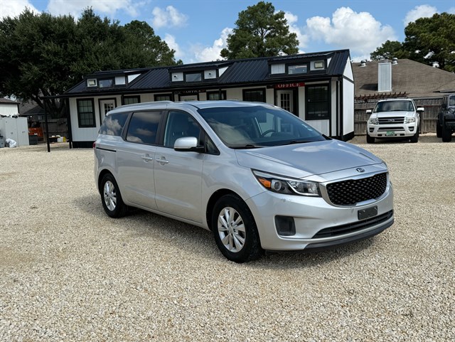 Kia Sedona photo 18