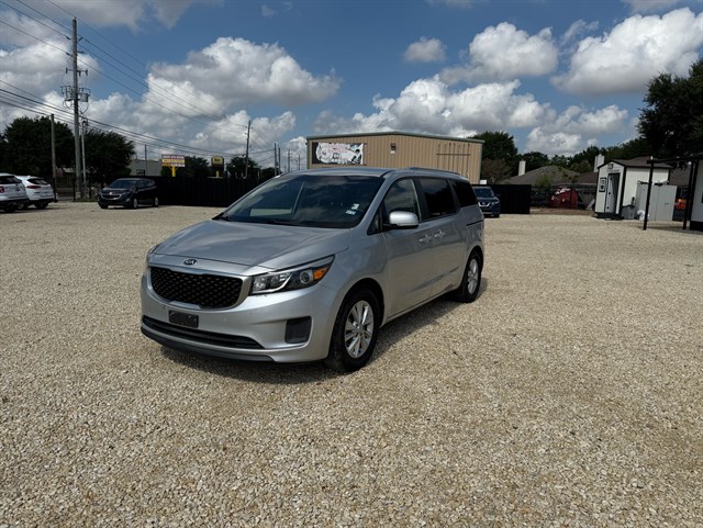 Kia Sedona photo 5