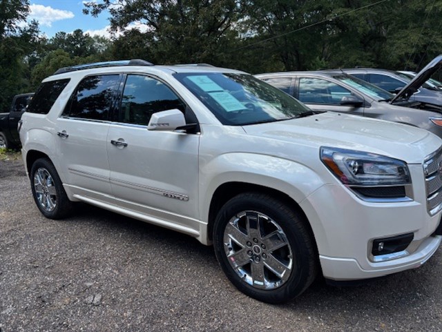 2015 GMC Acadia Denali's photo