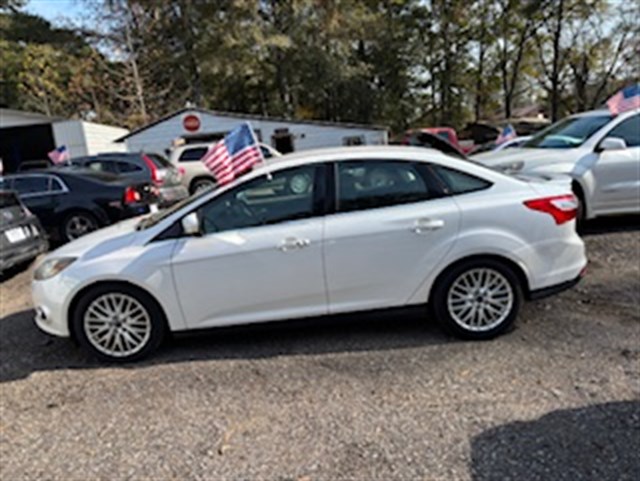 2013 Ford Focus Titanium's photo