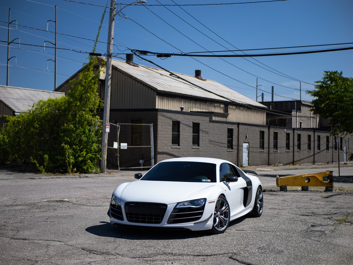 2012 Audi R8 5.2 Coupe Quattro photo 38
