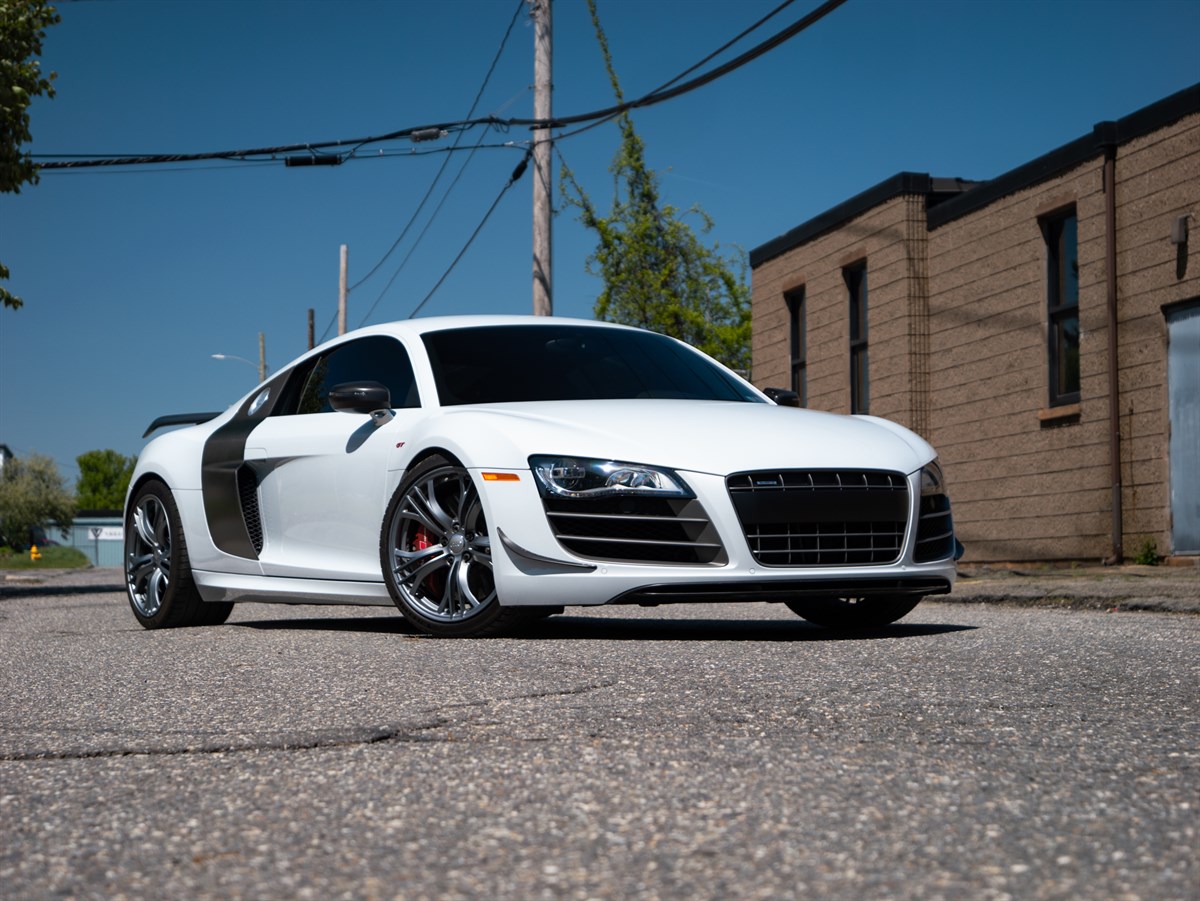 2012 Audi R8 5.2 Coupe Quattro photo 7