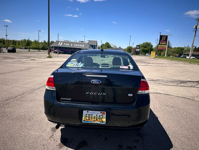 2008 Ford Focus SE - Photo 8