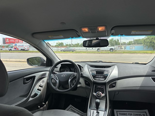 2013 Hyundai Elantra GLS - Photo 11