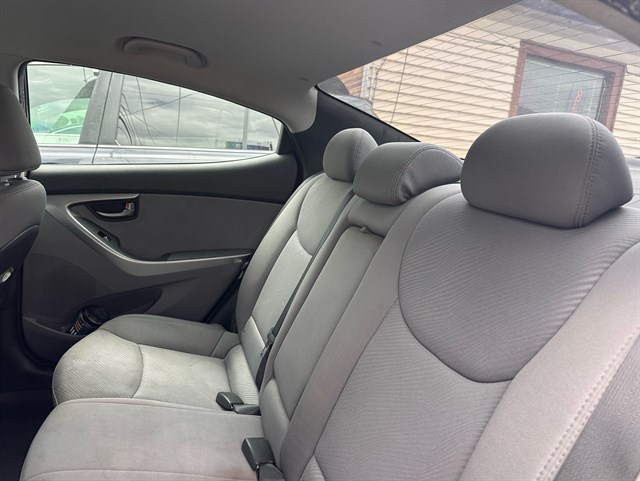 2013 Hyundai Elantra GLS - Photo 9