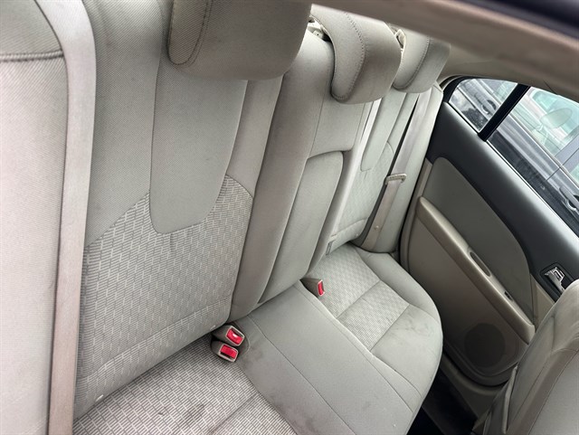 2010 Ford Fusion SE - Photo 11