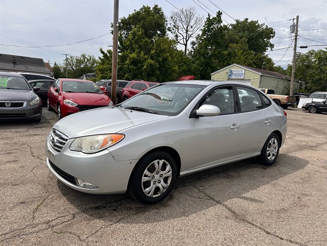 2010 Hyundai Elantra's photo