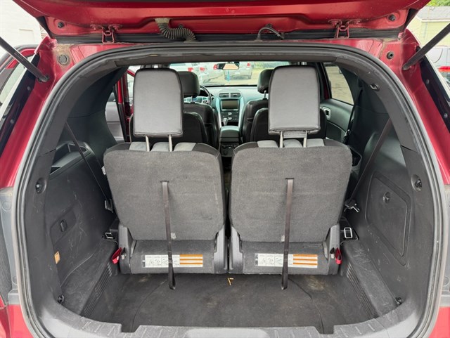 2015 Ford Explorer XLT - Photo 10