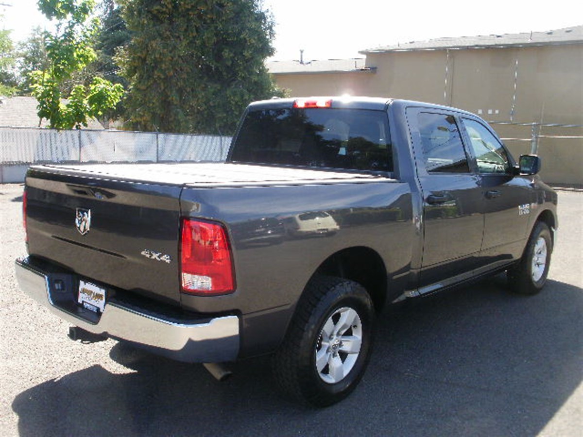 2018 Ram 1500 Tradesman photo 4