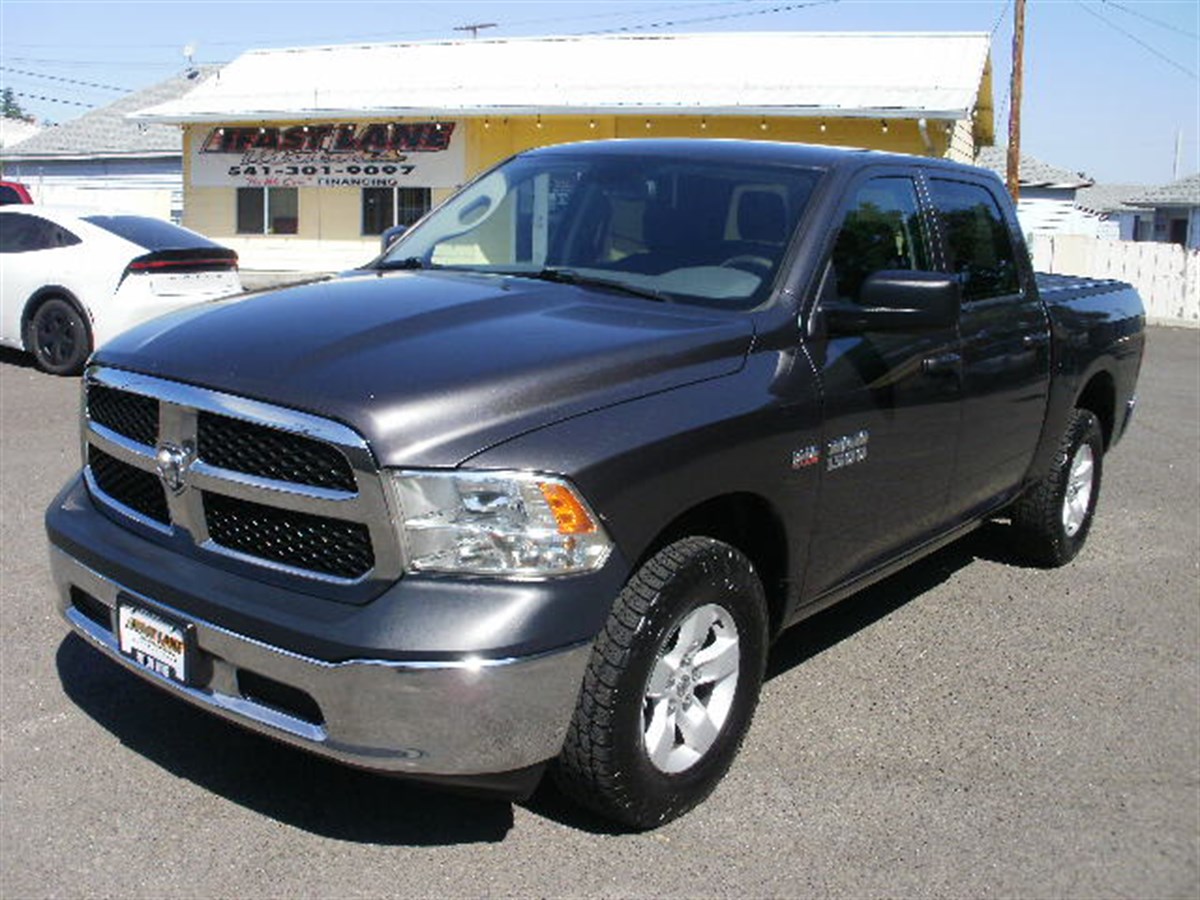 2018 Ram 1500 Tradesman photo 2
