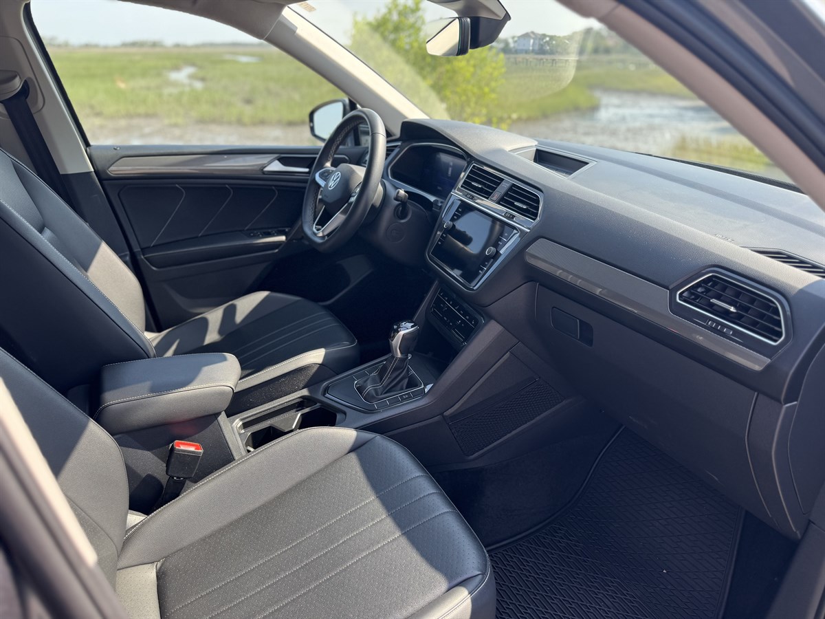 2022 Volkswagen Tiguan SE photo 10