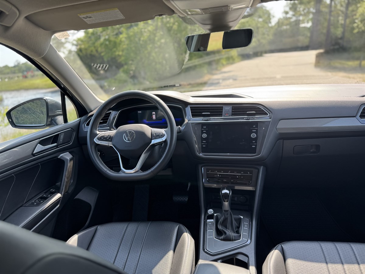 2022 Volkswagen Tiguan SE photo 12