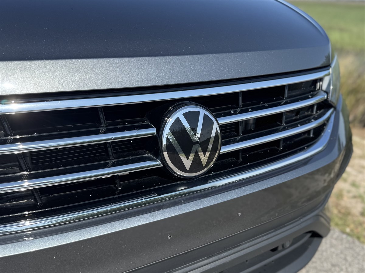 2022 Volkswagen Tiguan SE photo 30