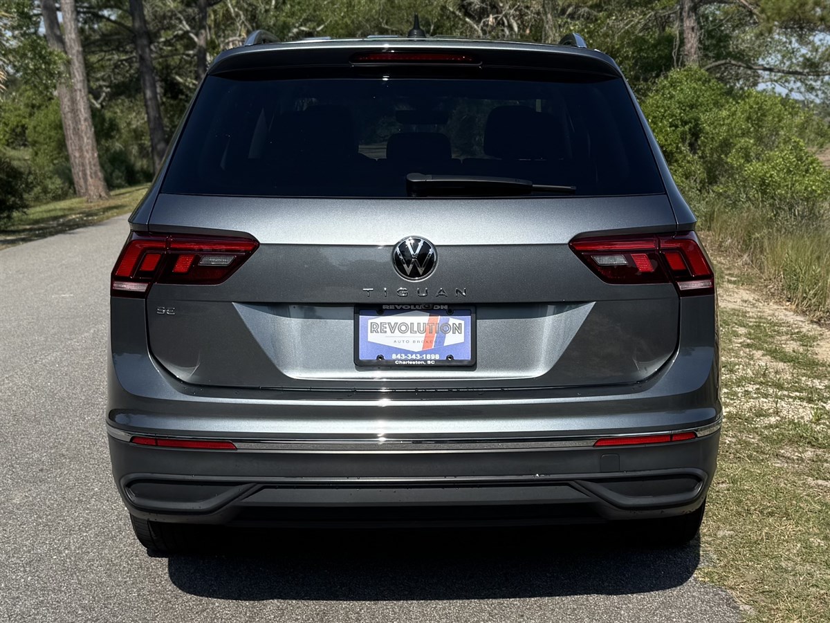 2022 Volkswagen Tiguan SE photo 5