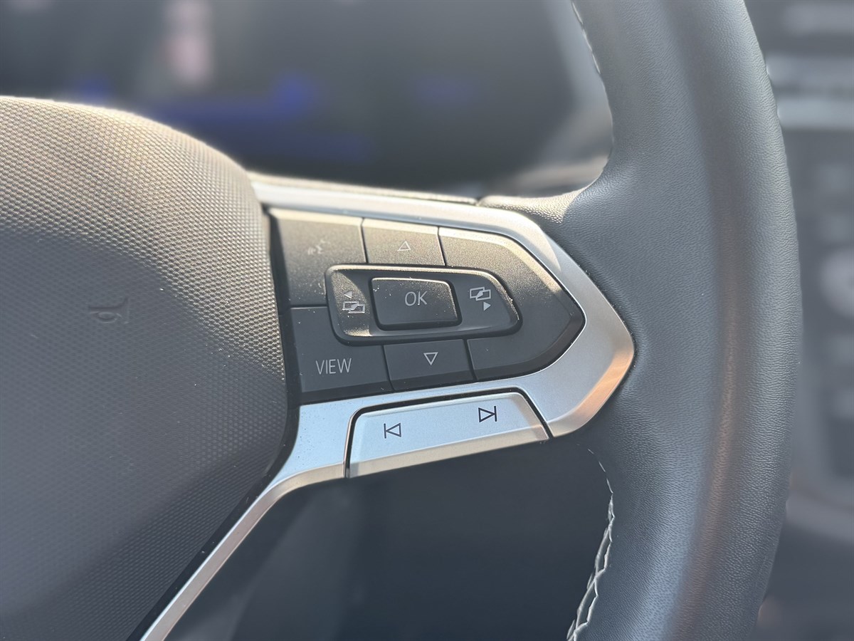 2022 Volkswagen Tiguan SE photo 15