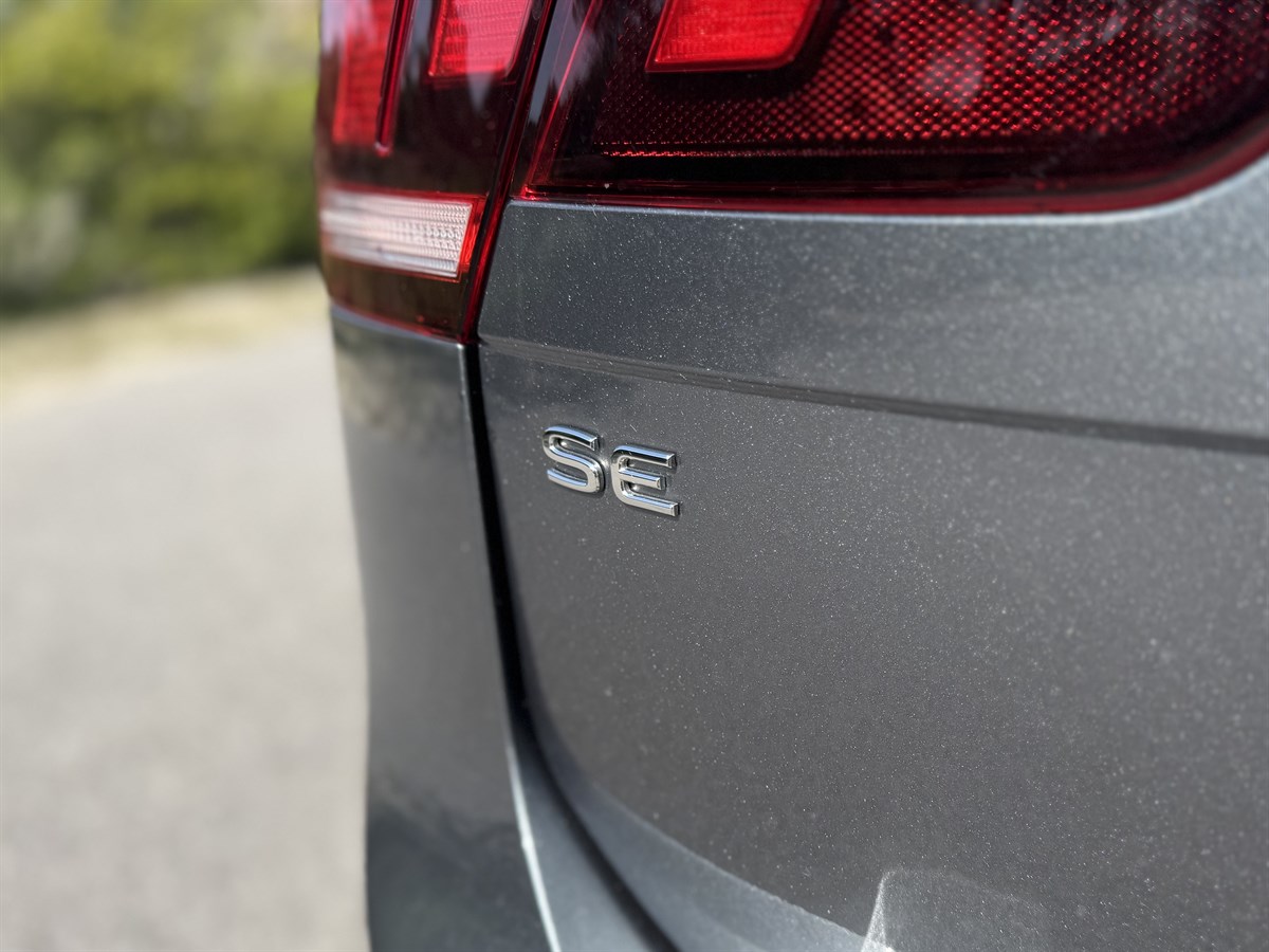2022 Volkswagen Tiguan SE photo 34