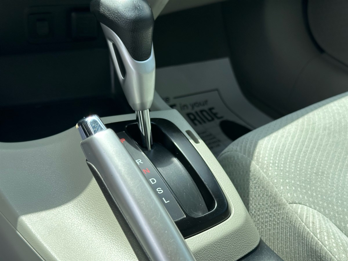 2012 Honda Civic Hybrid photo 13