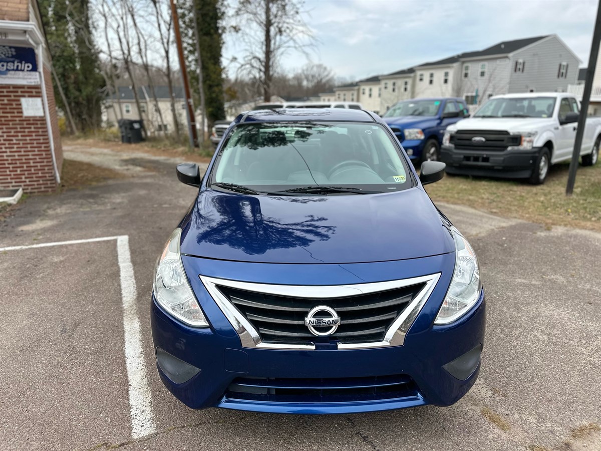 2019 Nissan Versa 1.6 SV Sedan photo 7
