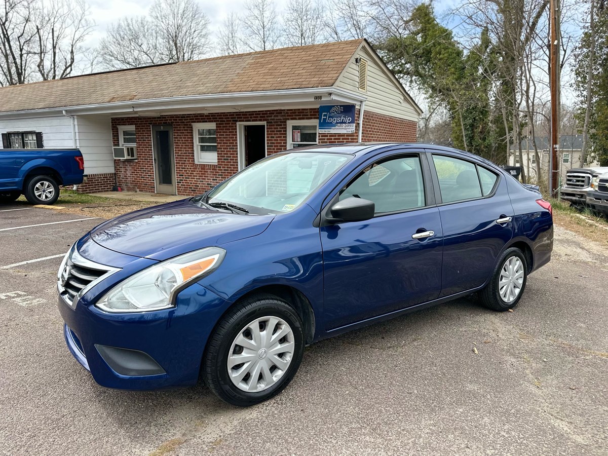 2019 Nissan Versa 1.6 SV Sedan photo 8