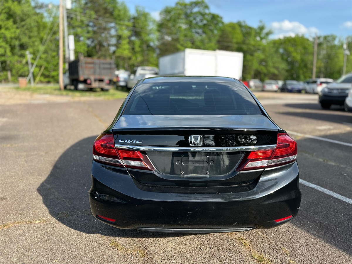 2013 Honda Civic LX photo 4