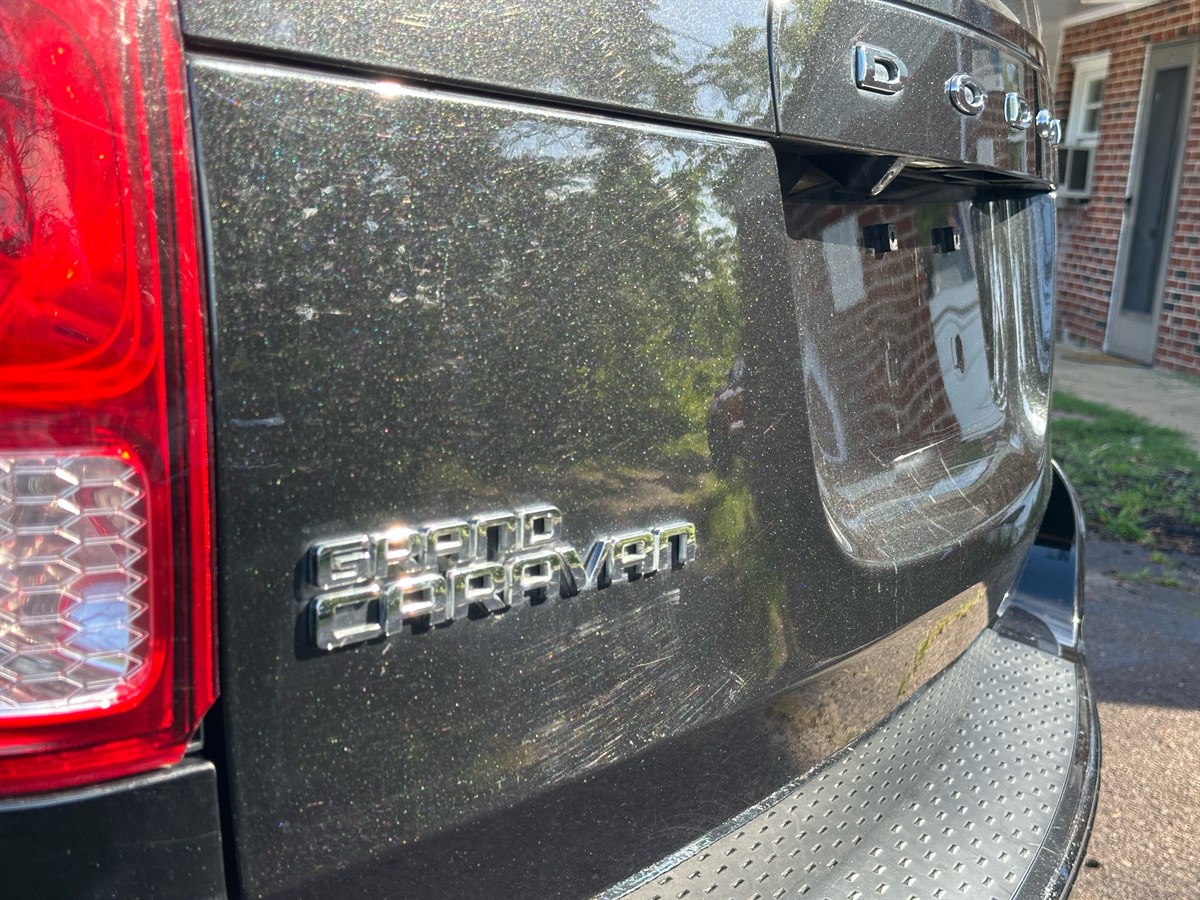 2017 Dodge Grand Caravan SXT photo 8