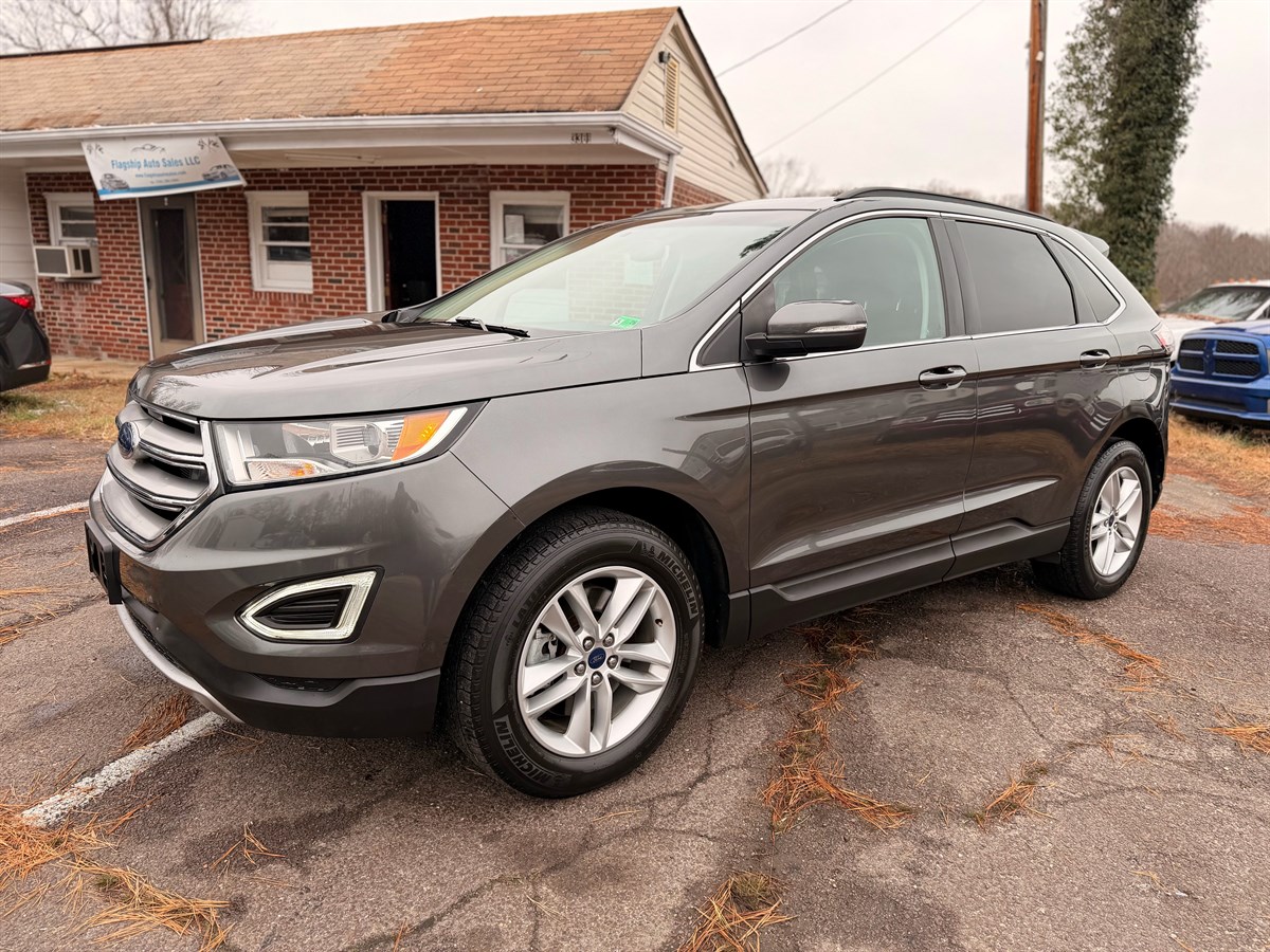 2015 Ford Edge SEL photo 4