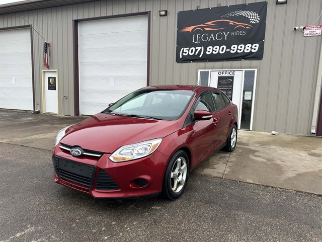 2014 Ford Focus SE's photo