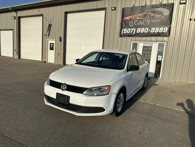 2012 Volkswagen Jetta Base 6AT's photo