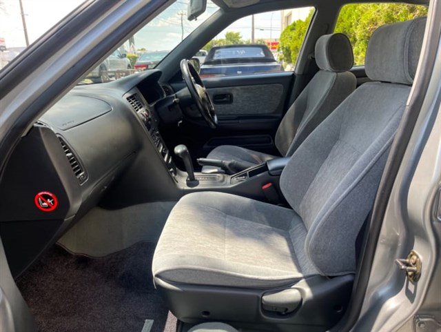 1997 Nissan Skyline JDM car for sale — photo 13 of 16