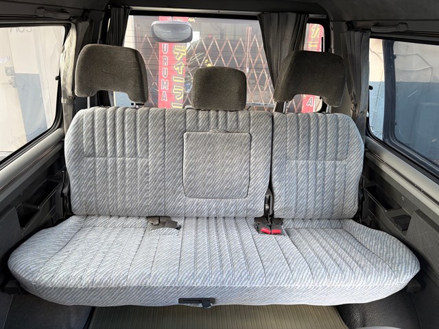 1996 Mitsubishi Delica JDM car for sale — photo 18 of 24
