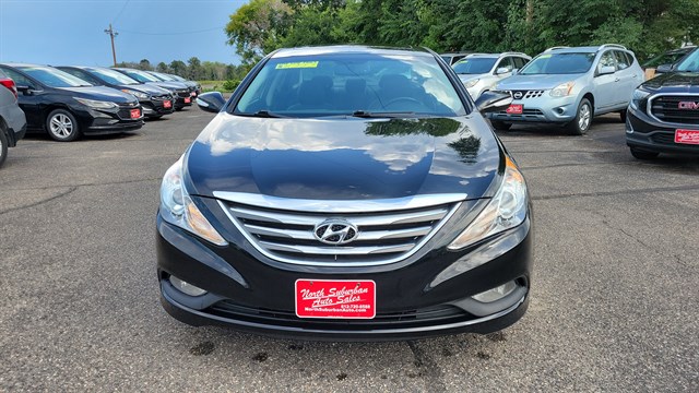 Hyundai Sonata photo 2