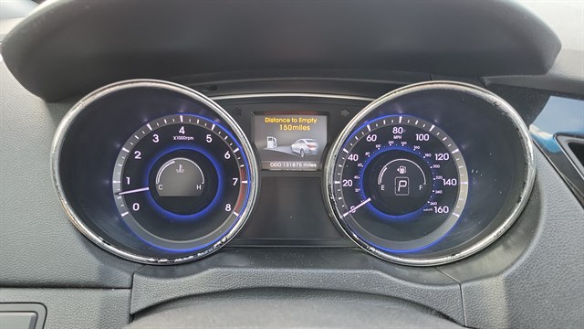 Hyundai Sonata photo 11
