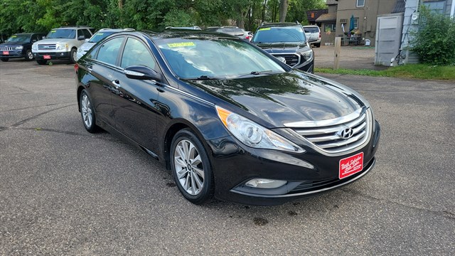 Hyundai Sonata photo 3