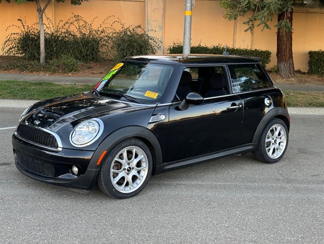 2009 MINI Cooper S's photo