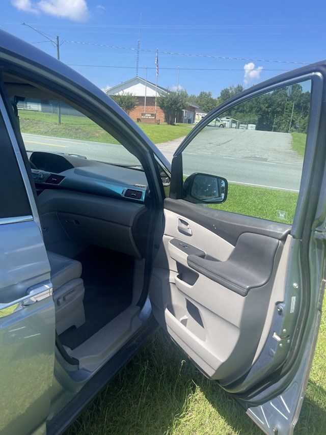 2012 Honda Odyssey EX-L - Photo 12