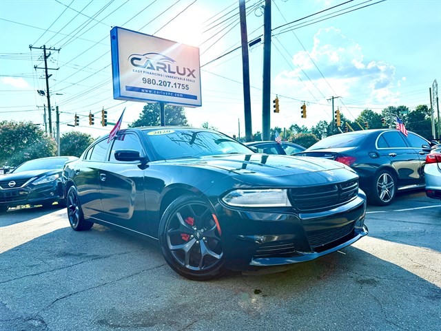 2020 Dodge Charger SXT's photo